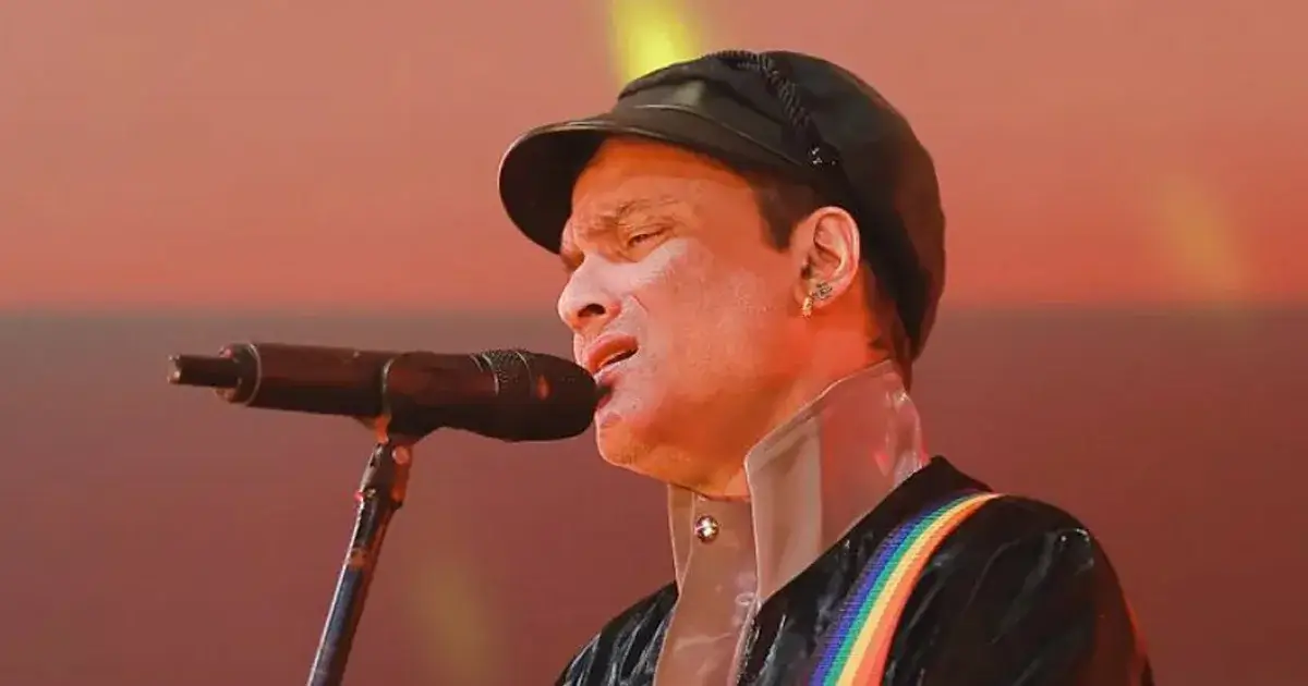 হে শিল্পী, হে শিল্প